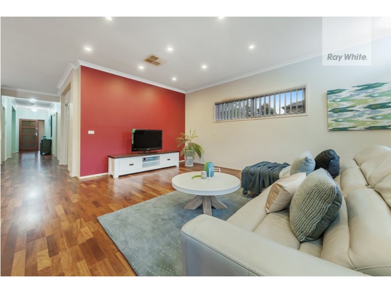 3 Bottlebrush Road, Craigieburn VIC 3064