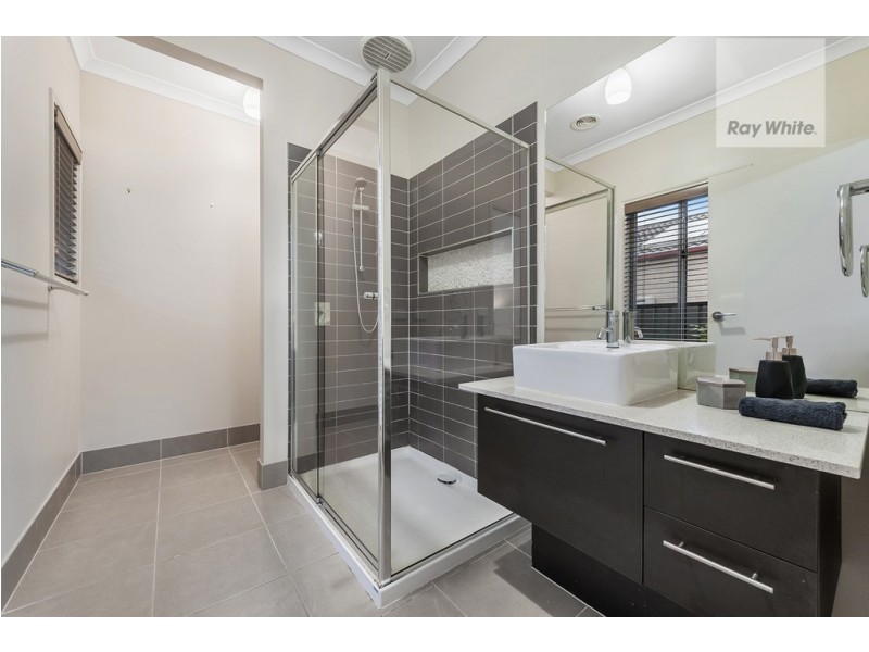 3 Bottlebrush Road, Craigieburn VIC 3064