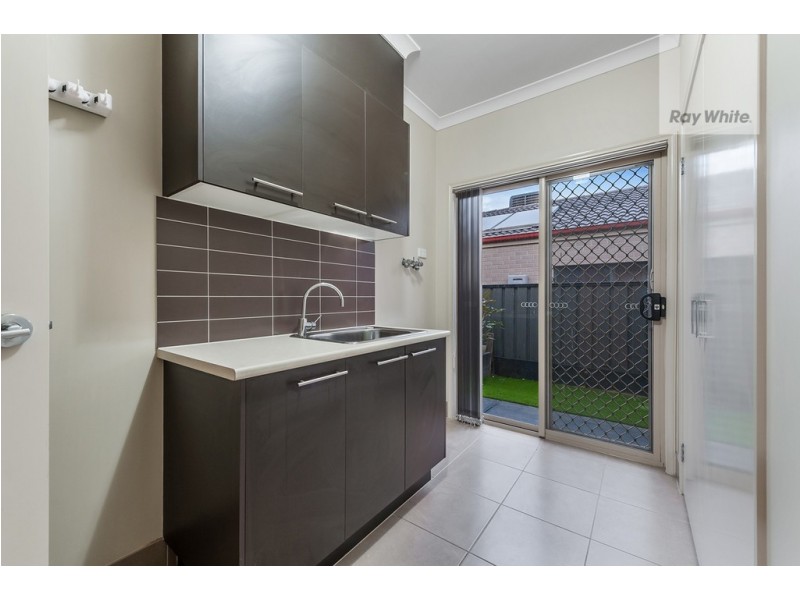 3 Bottlebrush Road, Craigieburn VIC 3064