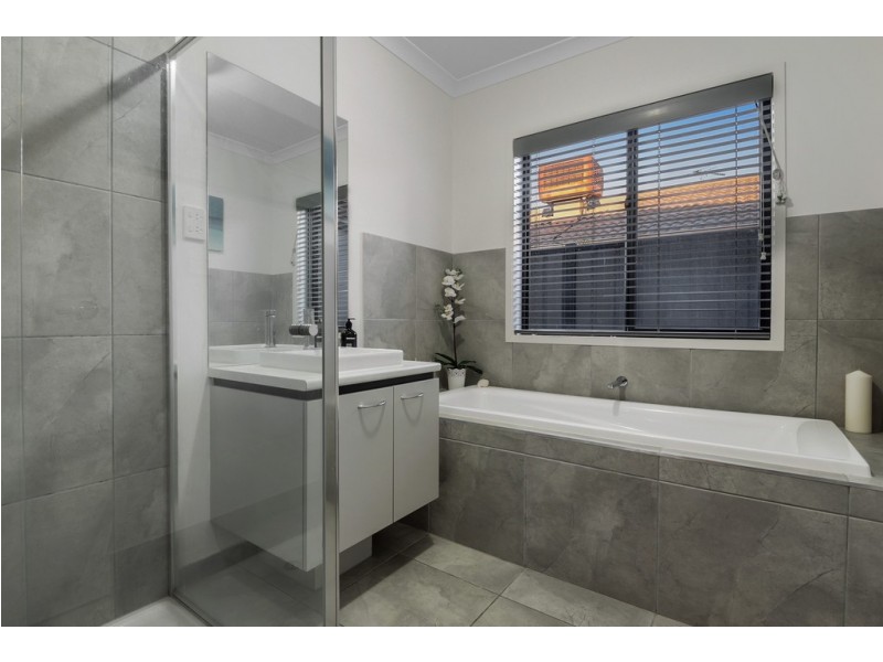 13 Travers Street, Craigieburn VIC 3064