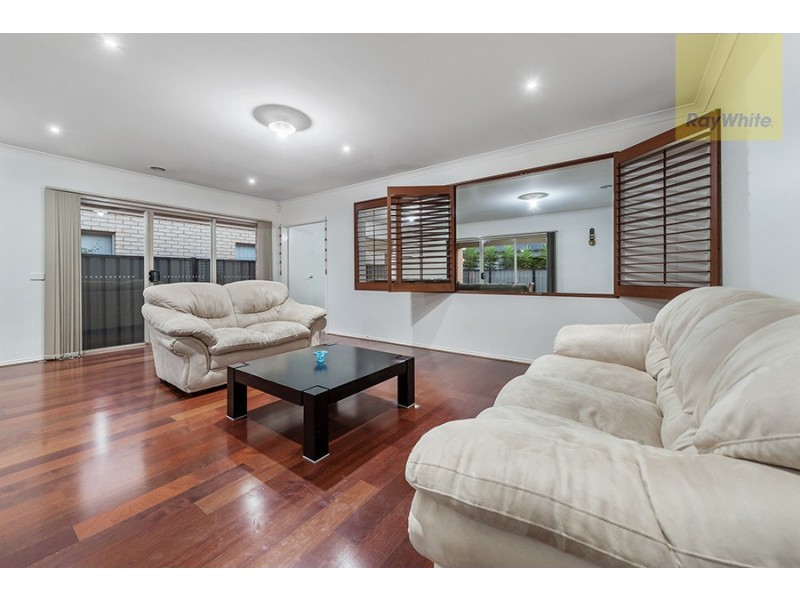 15 Hennessy Street, Craigieburn VIC 3064
