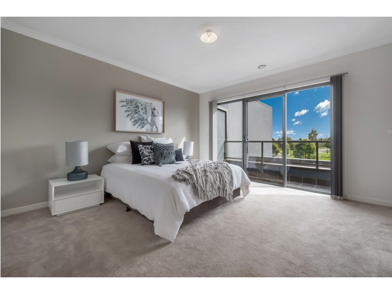 84 Royal Terrace, Craigieburn VIC 3064