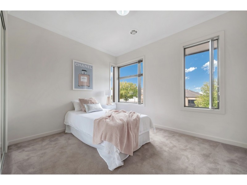 84 Royal Terrace, Craigieburn VIC 3064