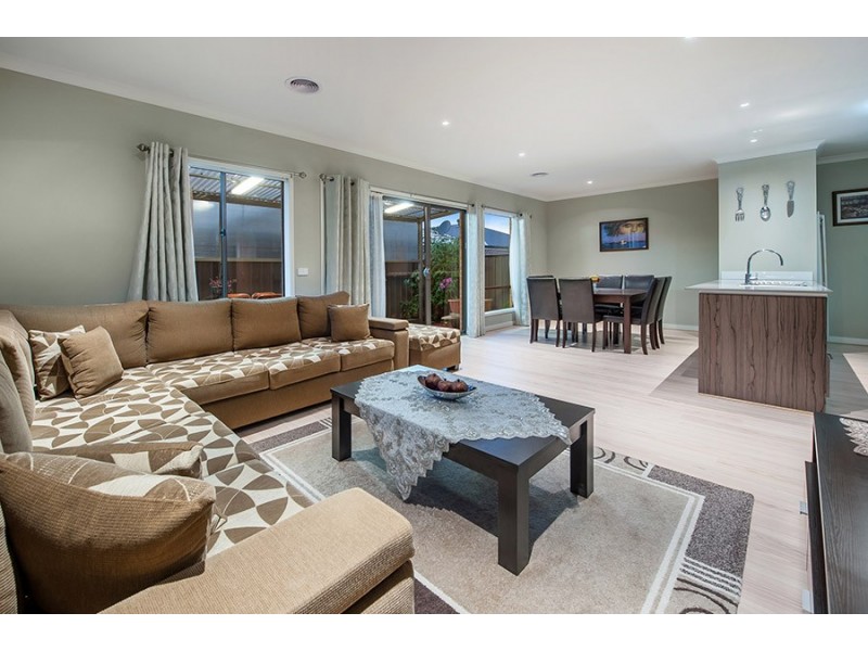 14 Pembury Street, Craigieburn VIC 3064