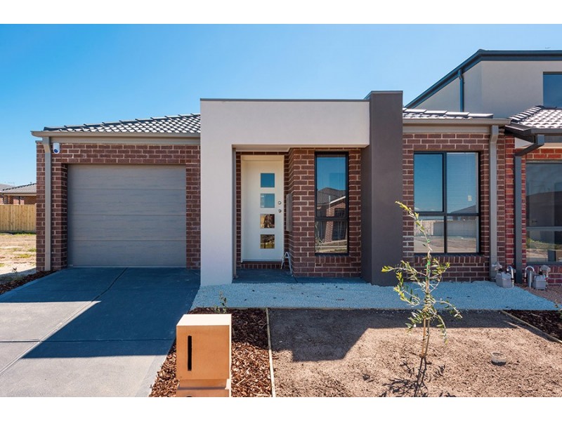 13 Delson Way, Mickleham VIC 3064