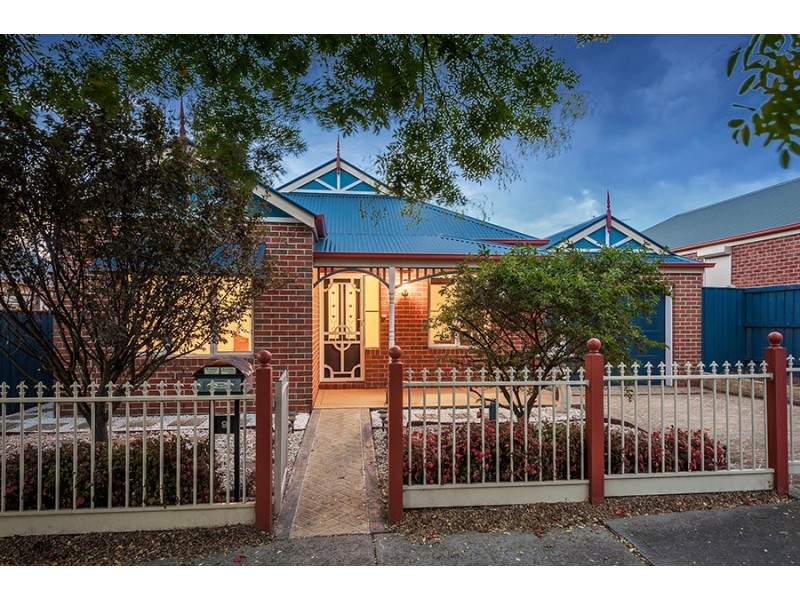 9 Beechville Place, Craigieburn VIC 3064