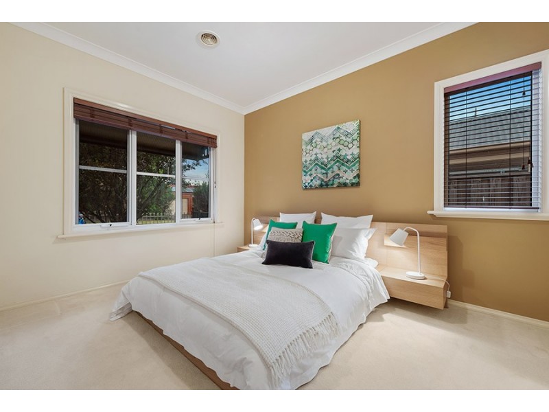 9 Beechville Place, Craigieburn VIC 3064