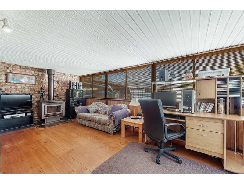 90 Langdon Crescent, Craigieburn VIC 3064