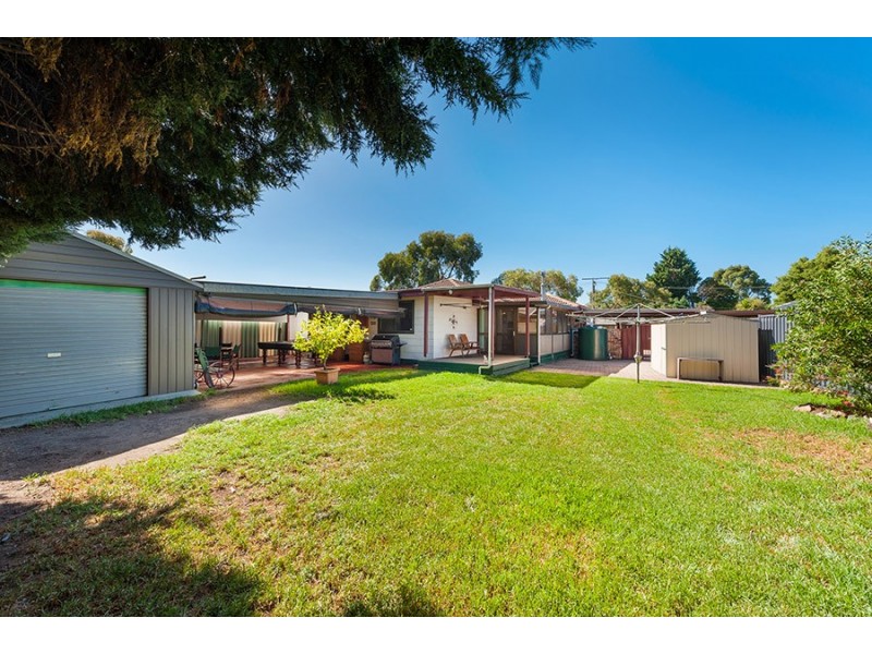 90 Langdon Crescent, Craigieburn VIC 3064