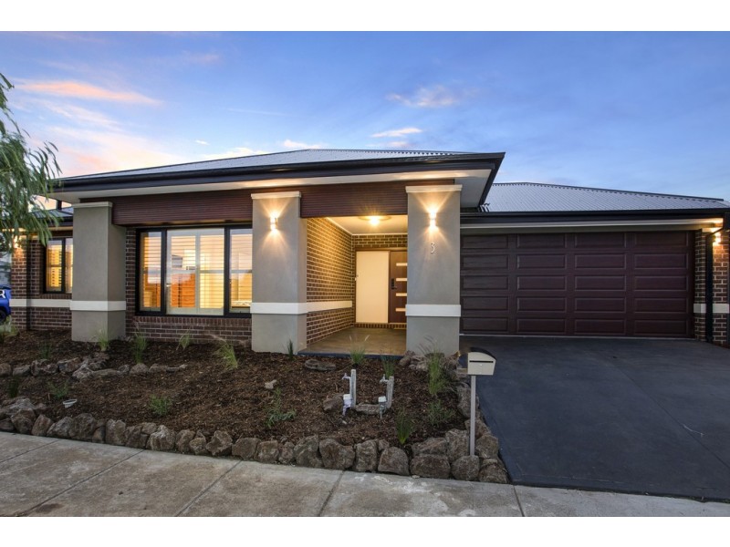 3 Featherpark Way, Craigieburn VIC 3064
