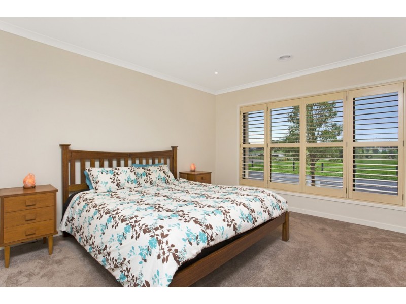 3 Featherpark Way, Craigieburn VIC 3064