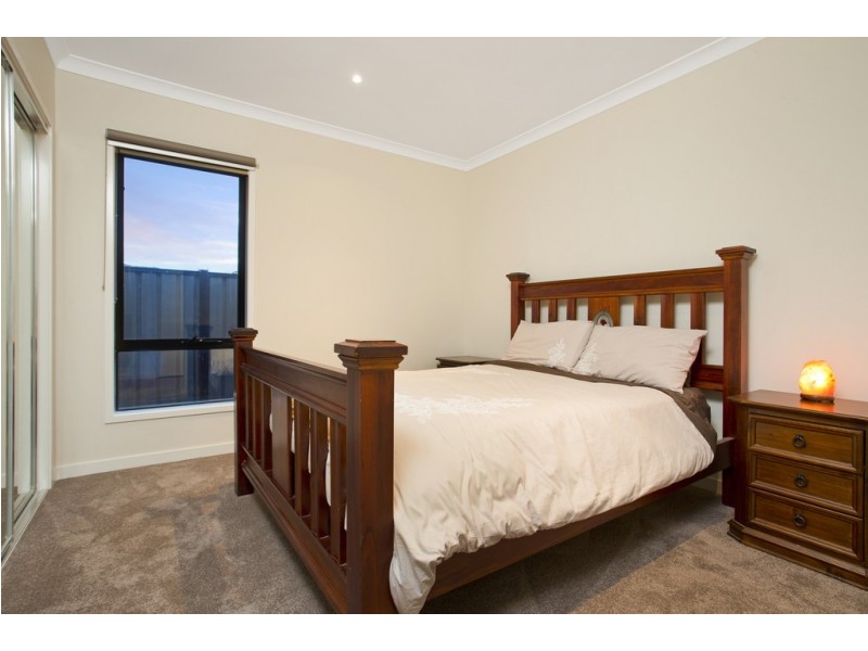 3 Featherpark Way, Craigieburn VIC 3064