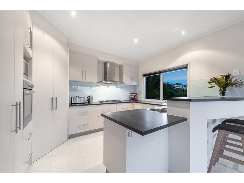 13 Monarch Way, Craigieburn VIC 3064