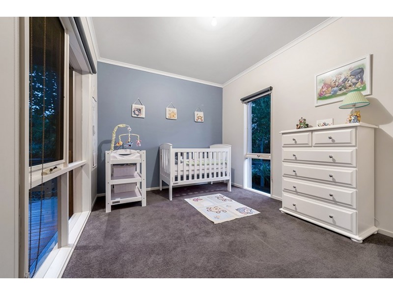 13 Monarch Way, Craigieburn VIC 3064