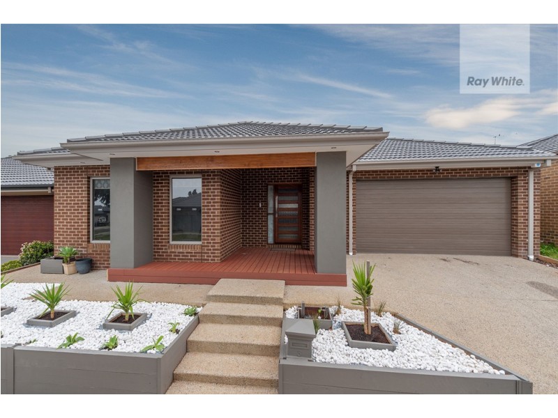 3 Pearce Way, Craigieburn VIC 3064
