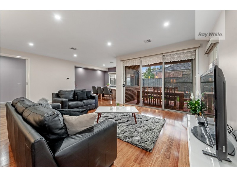 3 Pearce Way, Craigieburn VIC 3064