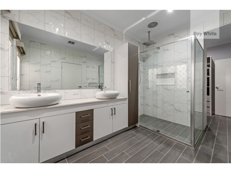 3 Pearce Way, Craigieburn VIC 3064