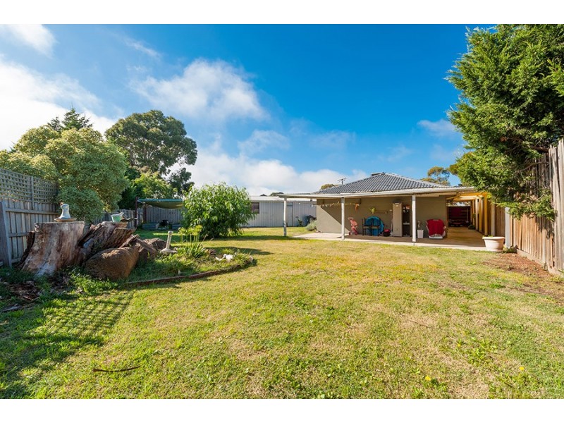 9 Whitehaven Court, Craigieburn VIC 3064