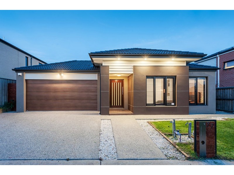 77 Trillium Boulevard, Mickleham VIC 3064