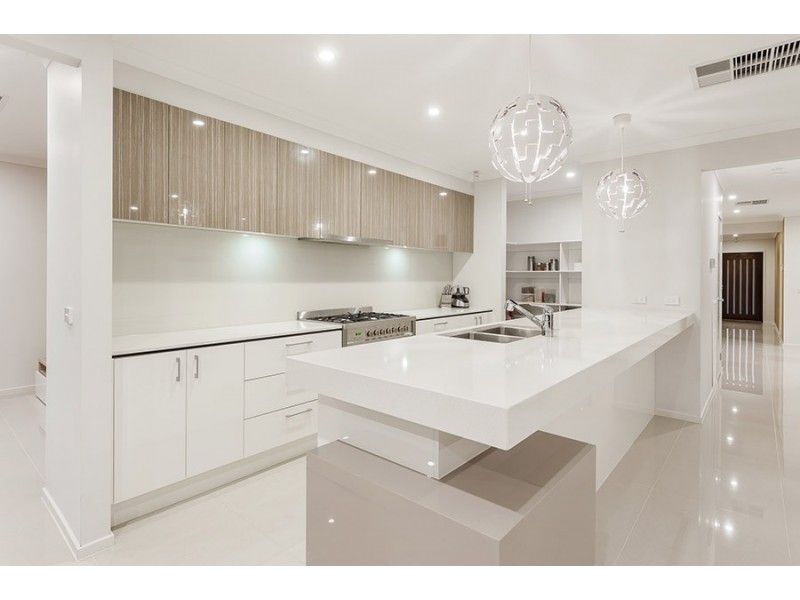 77 Trillium Boulevard, Mickleham VIC 3064