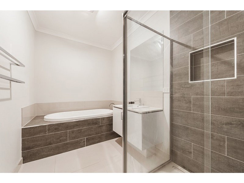 77 Trillium Boulevard, Mickleham VIC 3064