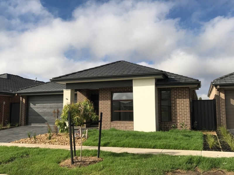 36 Lemon Myrtle Way, Craigieburn VIC 3064