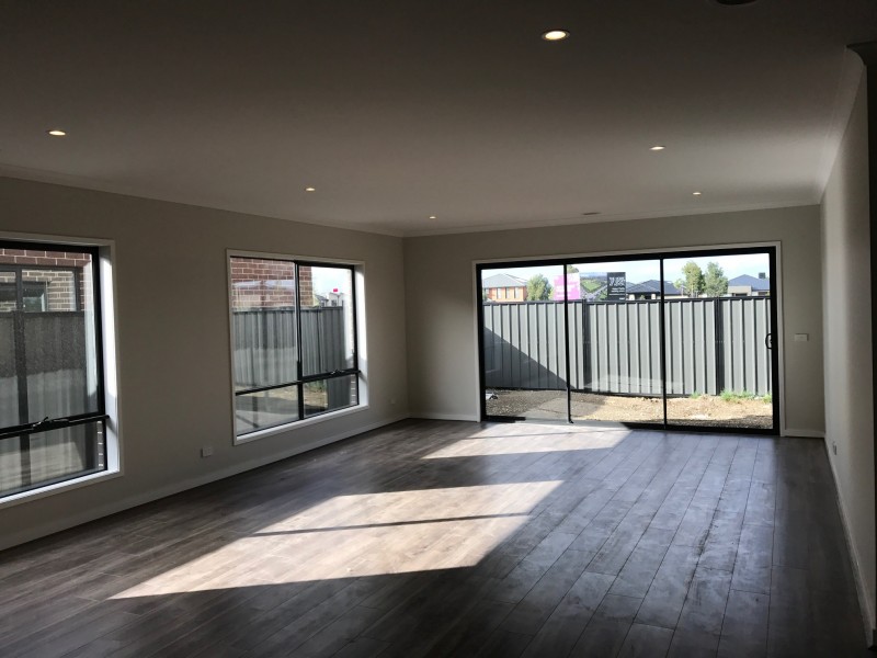 36 Lemon Myrtle Way, Craigieburn VIC 3064