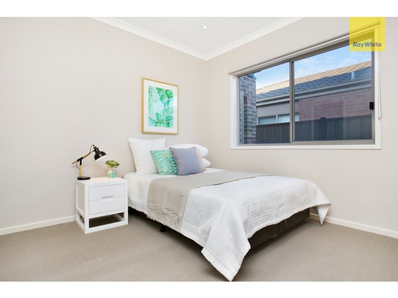 16 Bottlebrush Road, Craigieburn VIC 3064