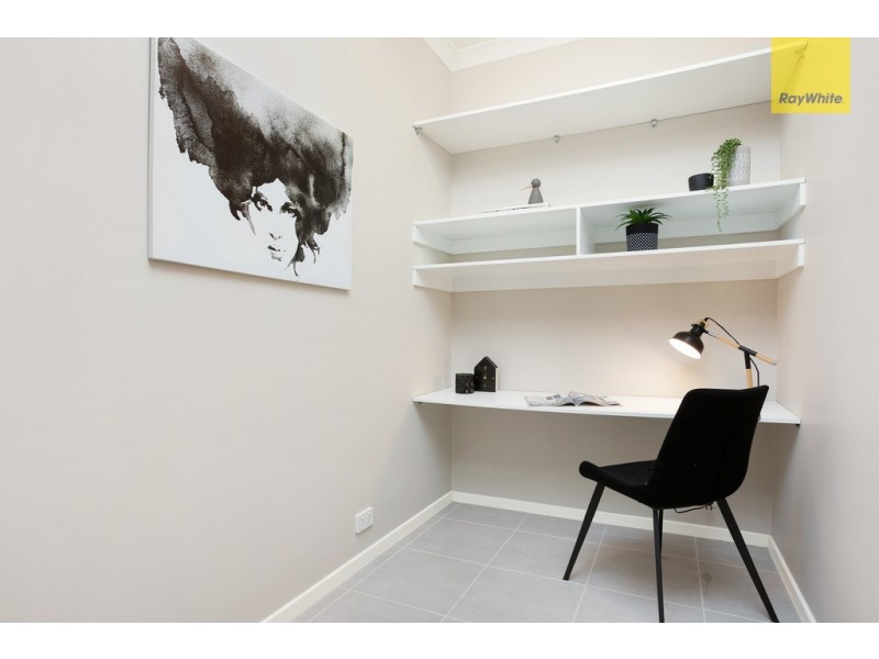 16 Bottlebrush Road, Craigieburn VIC 3064