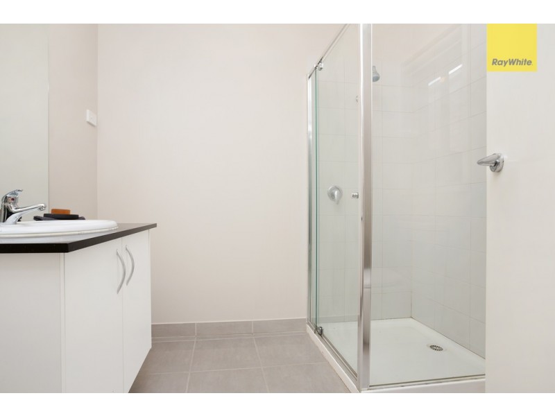 16 Bottlebrush Road, Craigieburn VIC 3064