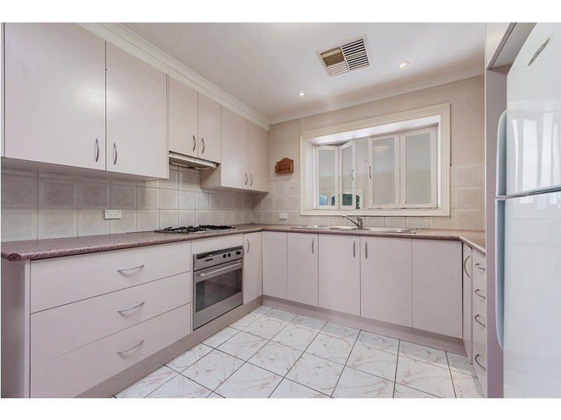 38 Dianne Avenue, Craigieburn VIC 3064