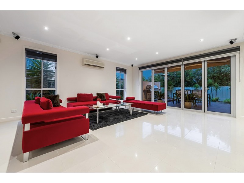 38 Mission Hills Way, Craigieburn VIC 3064