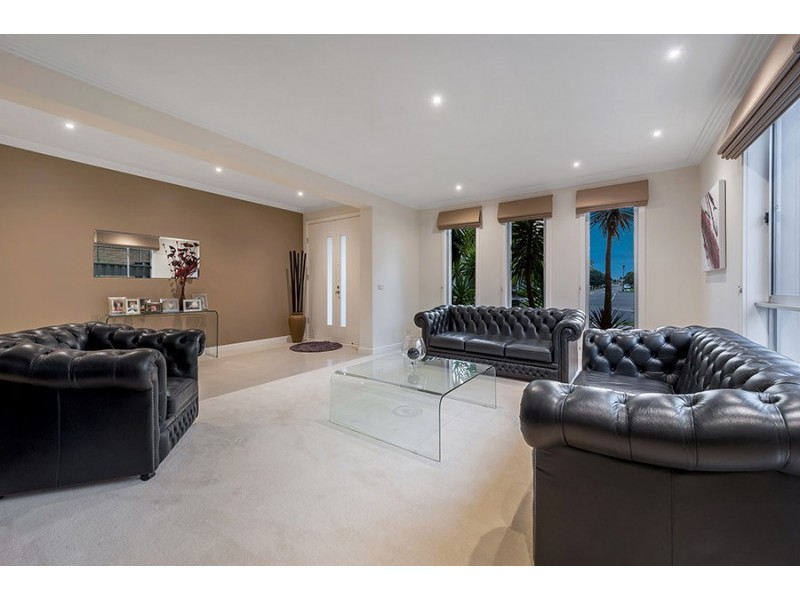 38 Mission Hills Way, Craigieburn VIC 3064