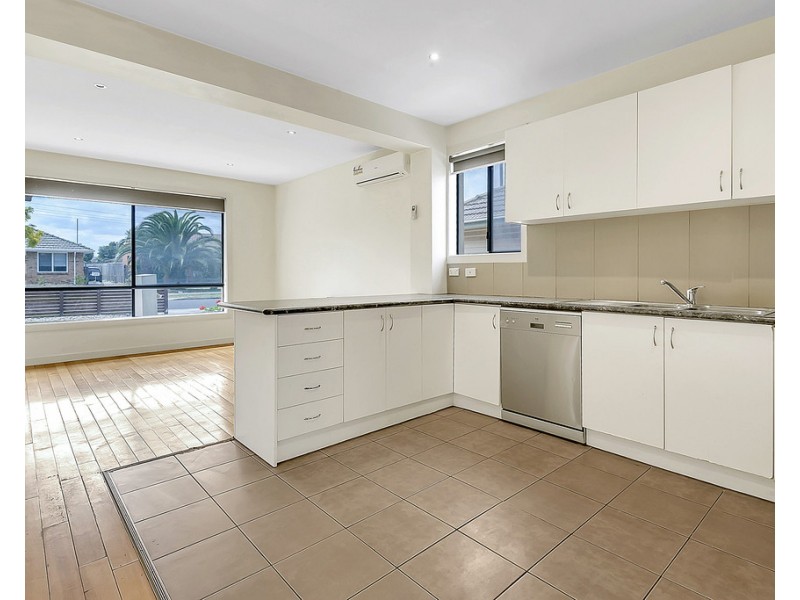 1/137 View Street, Glenroy VIC 3046