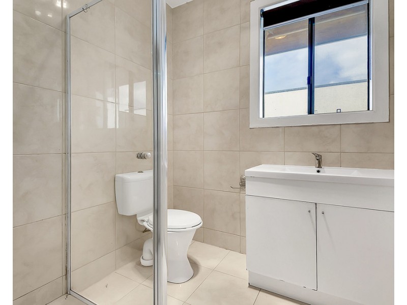 1/137 View Street, Glenroy VIC 3046