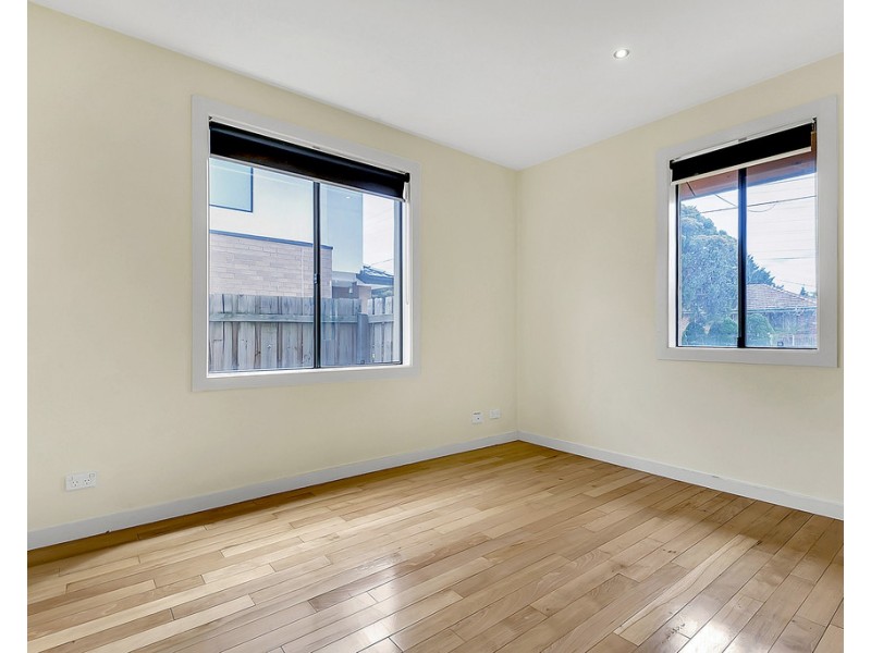 1/137 View Street, Glenroy VIC 3046