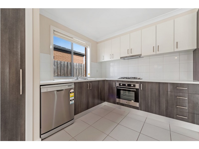 24 Chettam Street, Epping VIC 3076