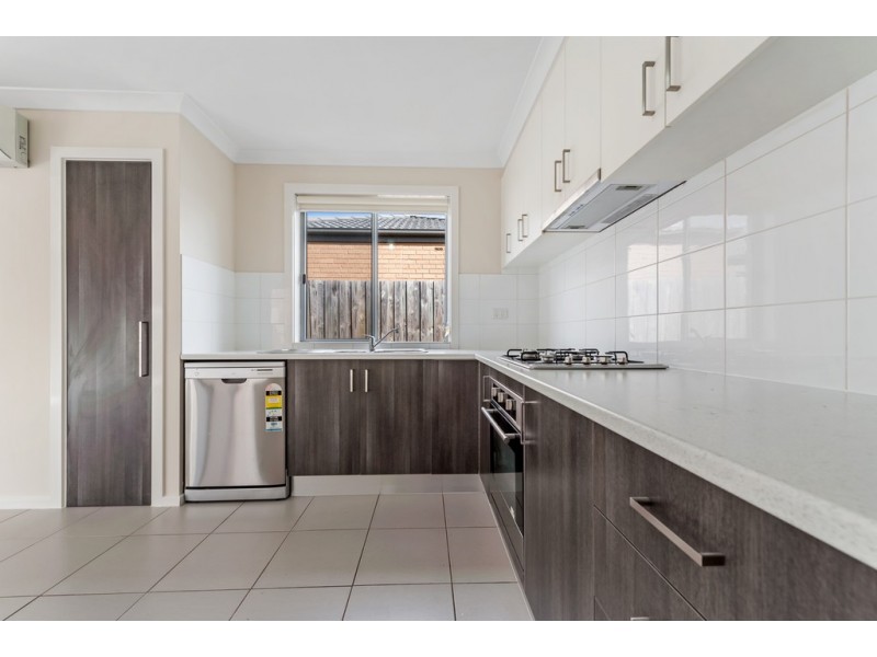 24 Chettam Street, Epping VIC 3076