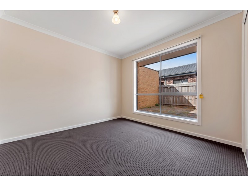 24 Chettam Street, Epping VIC 3076