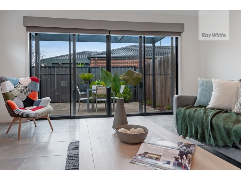 25 Bridgehaven Drive, Craigieburn VIC 3064