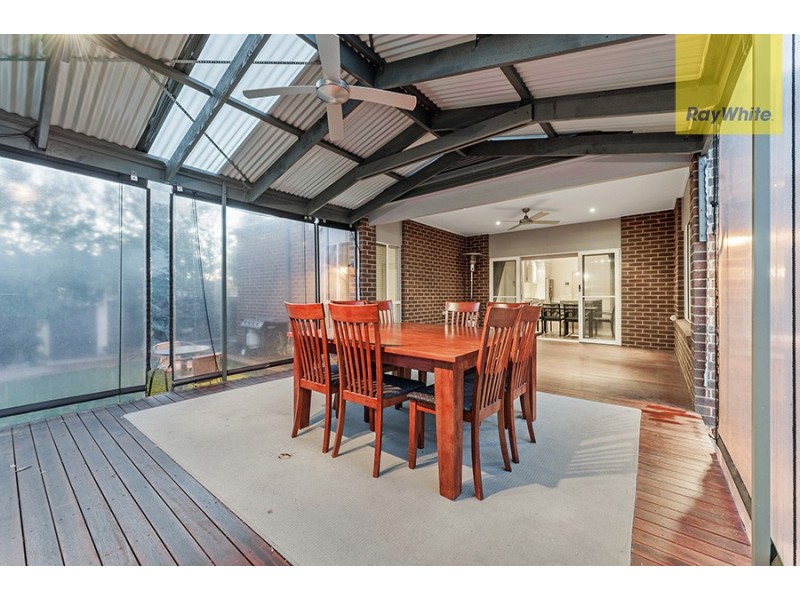 2 St Cloud Green, Craigieburn VIC 3064