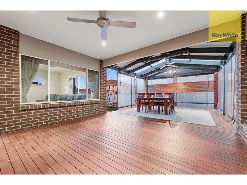 2 St Cloud Green, Craigieburn VIC 3064