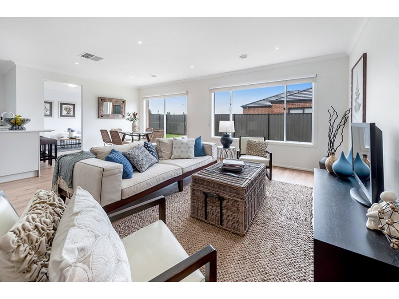 73 Creekbridge Street, Craigieburn VIC 3064