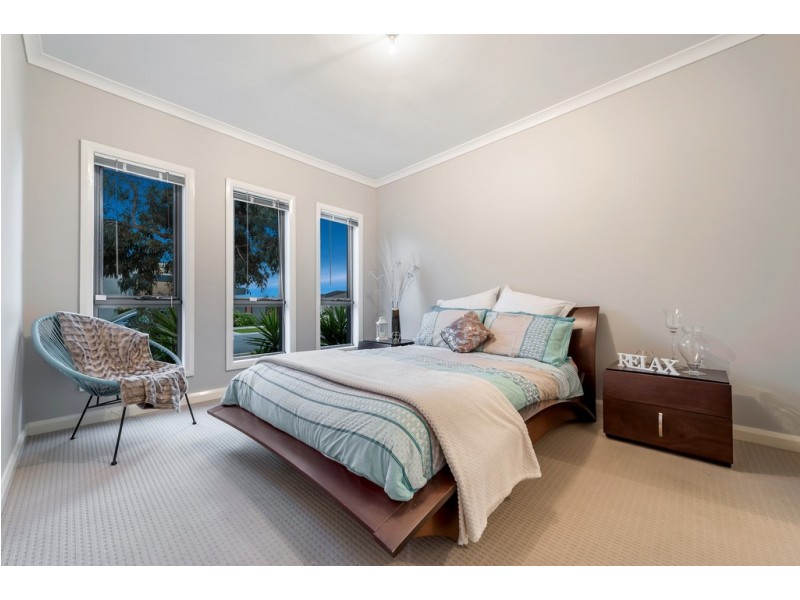 19 Fermont Avenue, Craigieburn VIC 3064