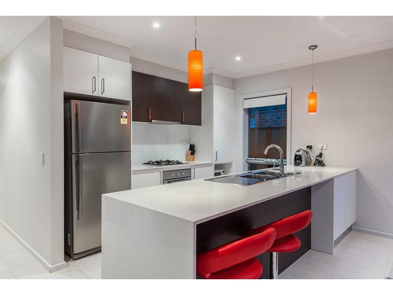 77 Huntington Drive, Craigieburn VIC 3064