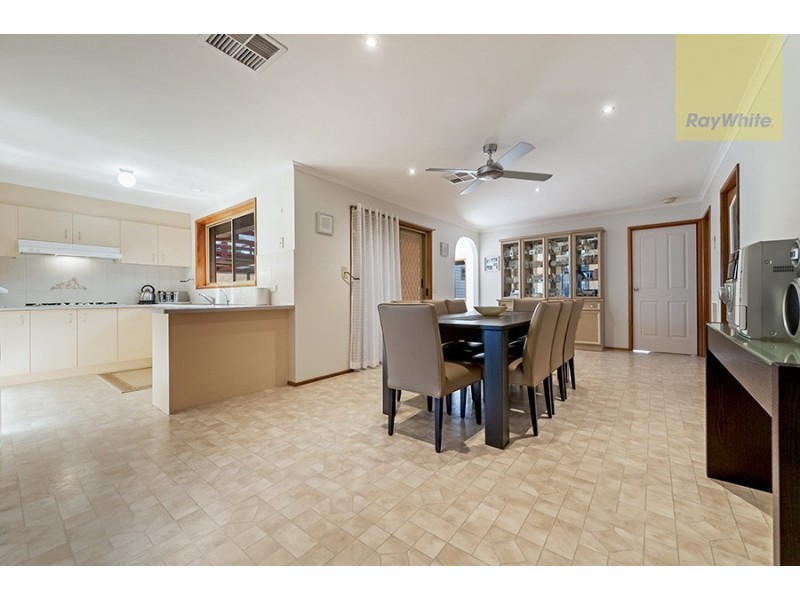 112 Bridgewater Road, Craigieburn VIC 3064