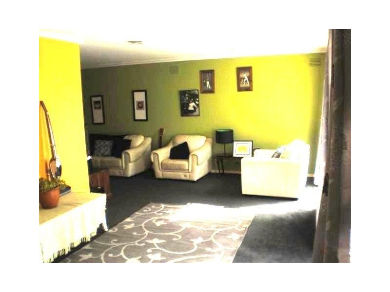 3 Rossdale Street, Craigieburn VIC 3064