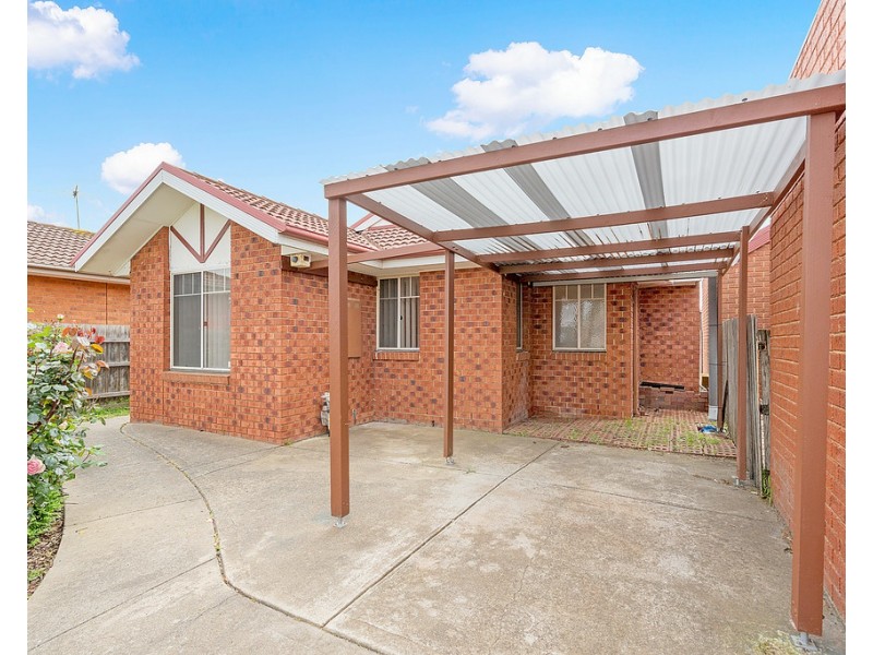 8 Brecon Nook, Craigieburn VIC 3064