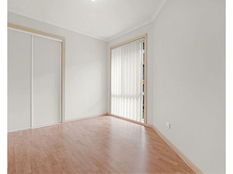 8 Brecon Nook, Craigieburn VIC 3064