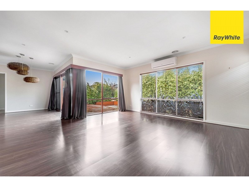 7 Moor Park Drive, Craigieburn VIC 3064